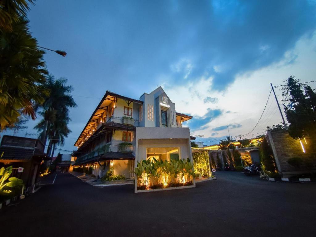 Hotel Nyland Pasteur Bandung Exterior photo